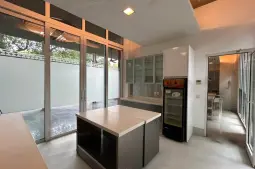 Knight Frank | Prime Residence in Prestigious Menteng, Jakarta | Prime Residence in Prestigious Menteng, Jakarta (thumbnail)