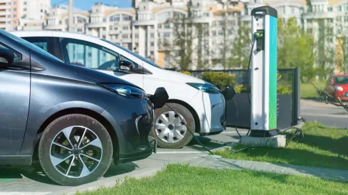 Pertumbuhan EV, di tengah Tantangan dan Peluang yang Terbuka | KF Map – Digital Map for Property and Infrastructure in Indonesia