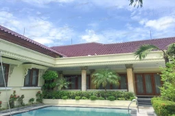 Knight Frank | House in Wonocolo Surabaya | Photo (thumbnail)